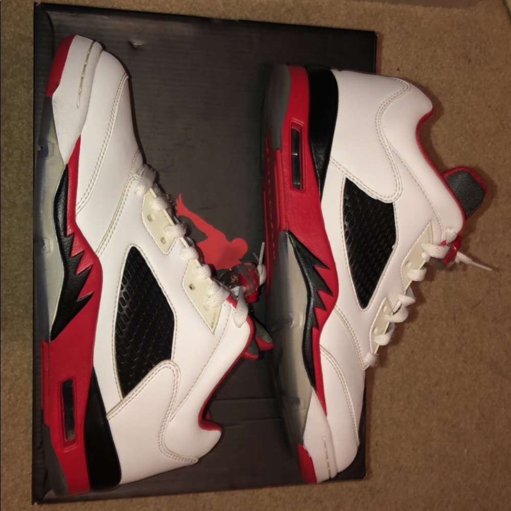 Air Jordan 5 Low ‘Fire Red’ 2016